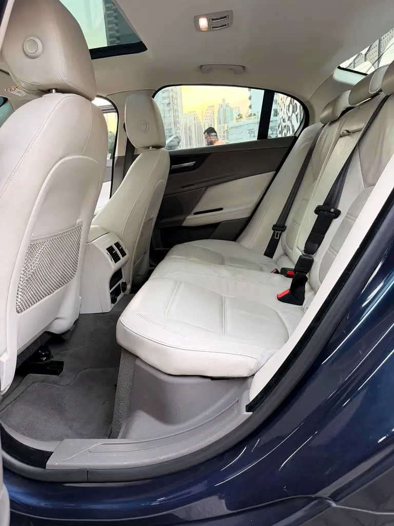 2016 Top of the line Jaguar XE 2.0L 4cyl GCC - Image 13