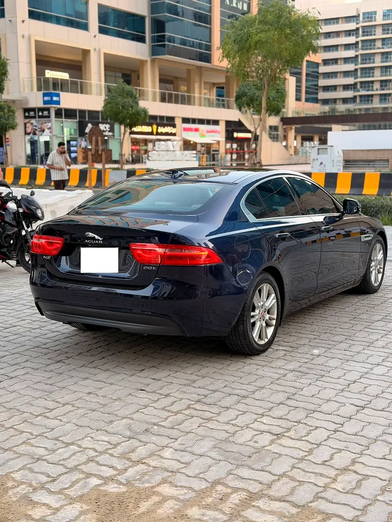 2016 Top of the line Jaguar XE 2.0L 4cyl GCC - Image 5