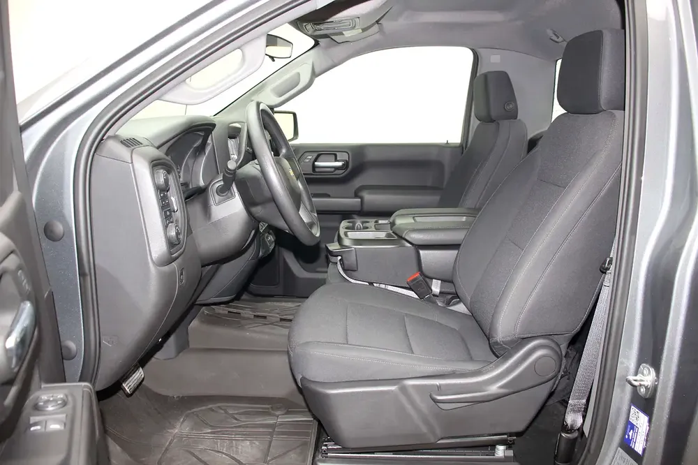 2022 Chevrolet Silverado WT - GCC Specs - Excellent Condition - Image 8