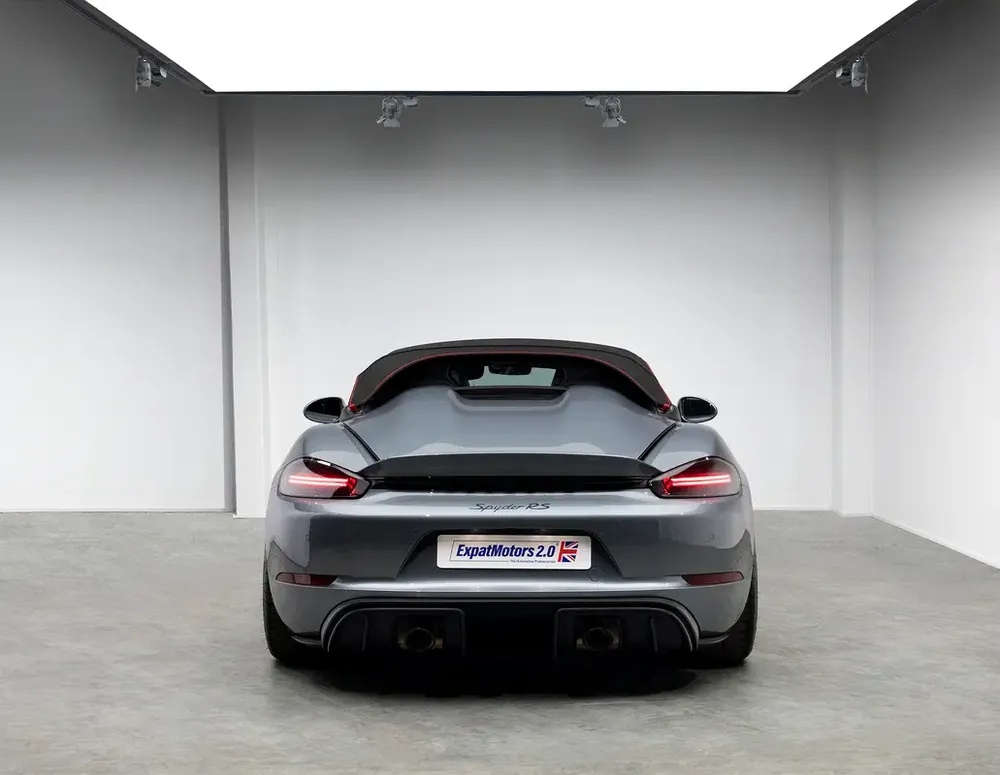 Like-New - Low Mileage • FDSH • Porsche Warranty • GCC - Image 5