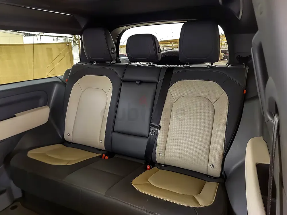 AED 3191/month | 2023 Land Rover Defender 90 SE (P300) | GCC Specs | Ref#466081 - Image 12