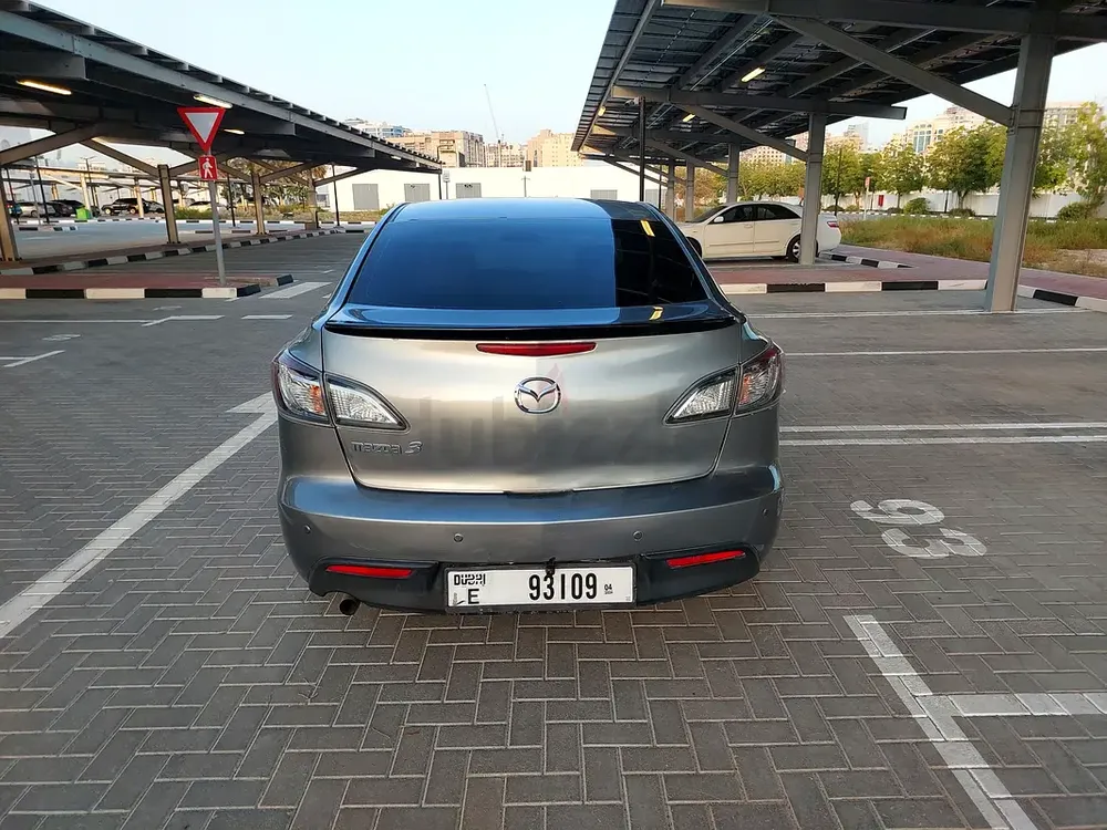 Mazda 3 gcc with full service history records only 148000 km! - Image 6