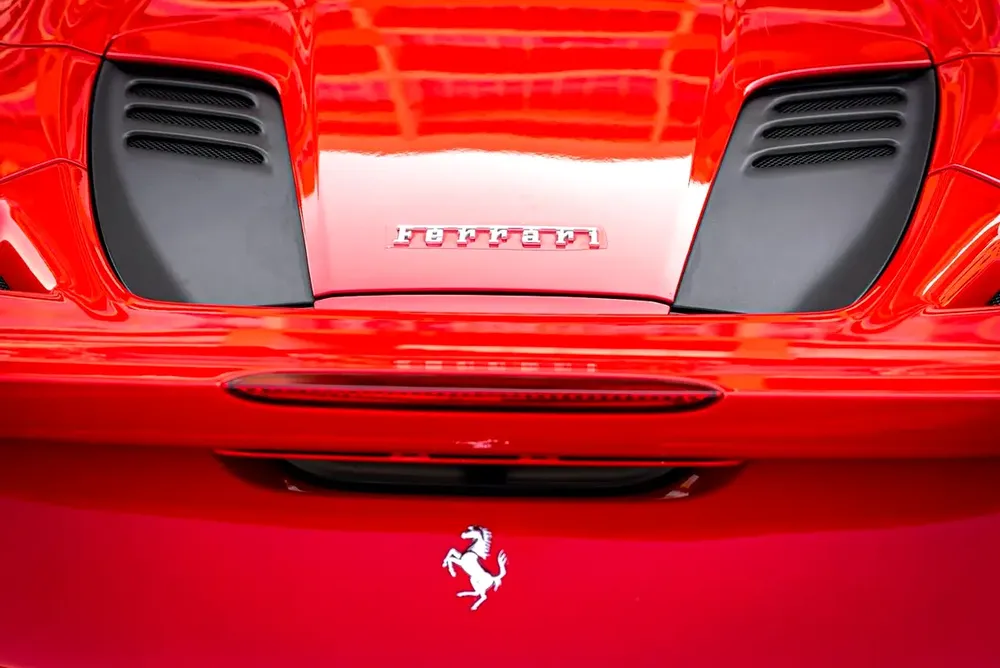 Ferrari F8 Spider 2023 GCC Specs - 3000 kms - Image 12