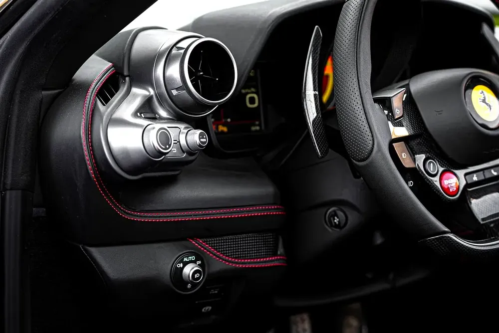 Ferrari F8 Spider 2023 GCC Specs - 3000 kms - Image 14