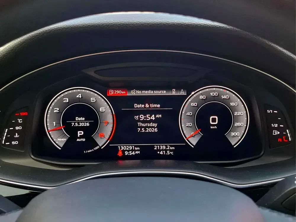 2021 Audi Q7 55 TFSI quattro S line Black Edition 3.0L | GCC Specifications - Image 15