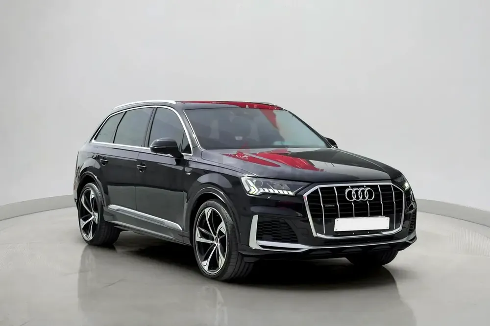 2021 Audi Q7 55 TFSI quattro S line Black Edition 3.0L | GCC Specifications - Image 8