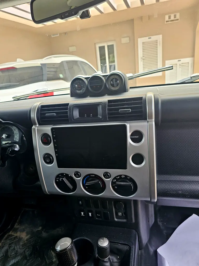 Toyota FJ Cruiser- GCC - Great condition - Image 4