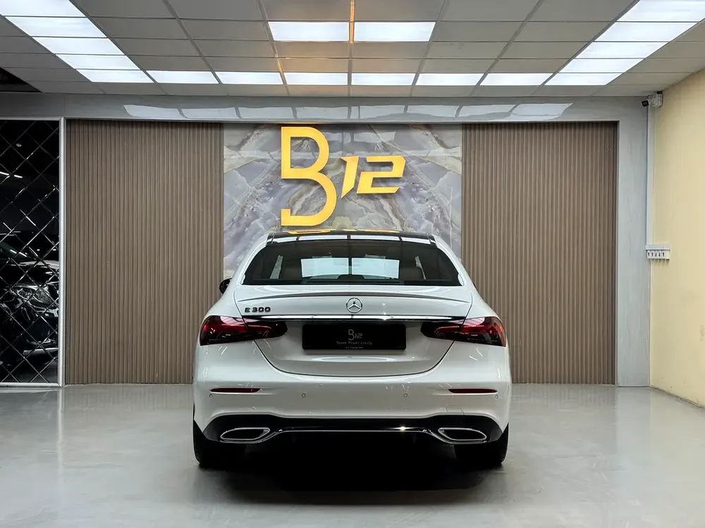 Mercedes-Benz E-Class E 300 2022 GCC Specs - Image 6