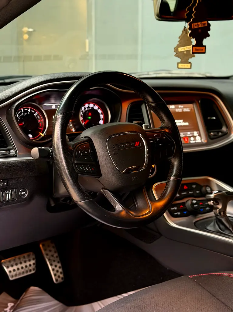SCATPACK || 6.4L V8 || FULLY AUTO - Image 9