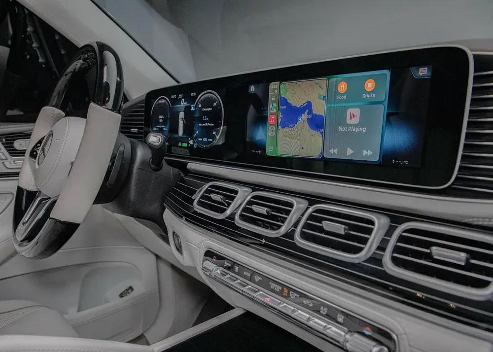 Ultimate Luxury SUV • Full Service Histroy • European - Image 12