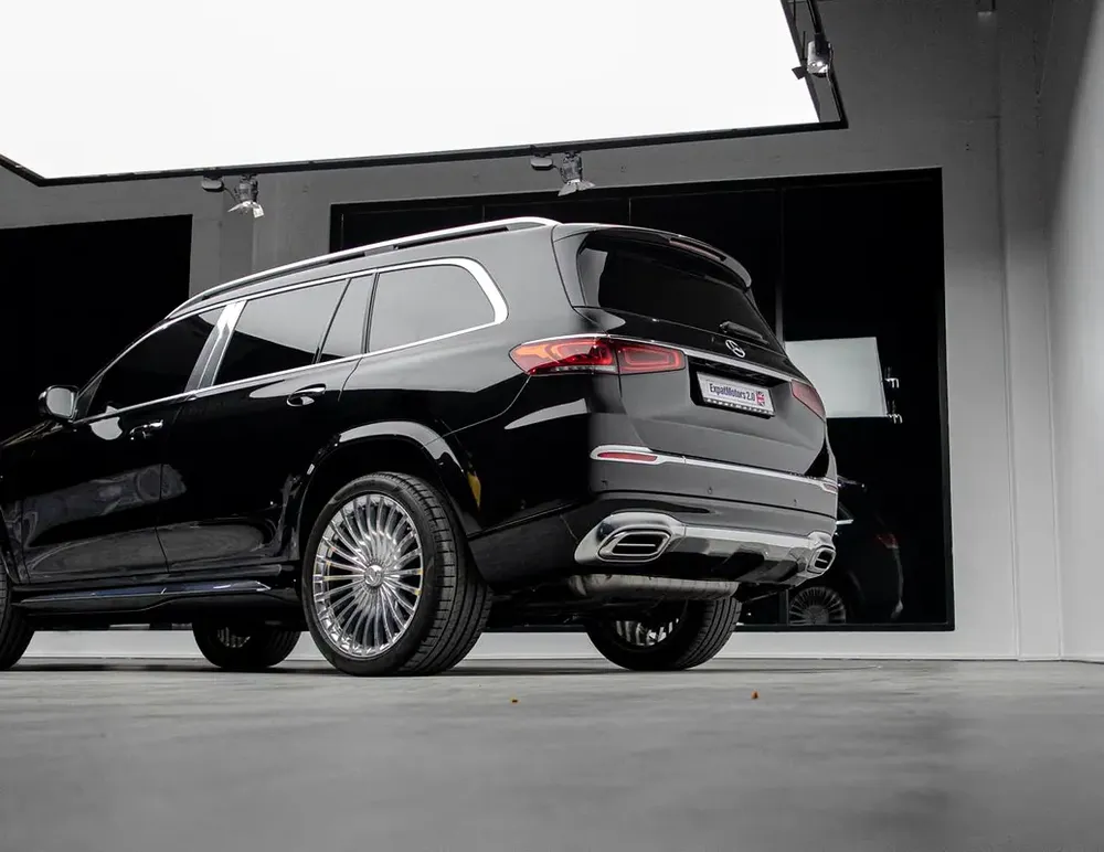 Ultimate Luxury SUV • Full Service Histroy • European - Image 20