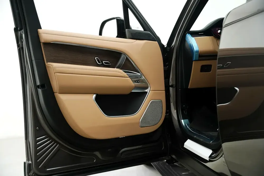 2025 RANGE ROVER P530 AUTOBIOGRAPHY WITH WARRANTY - Image 12