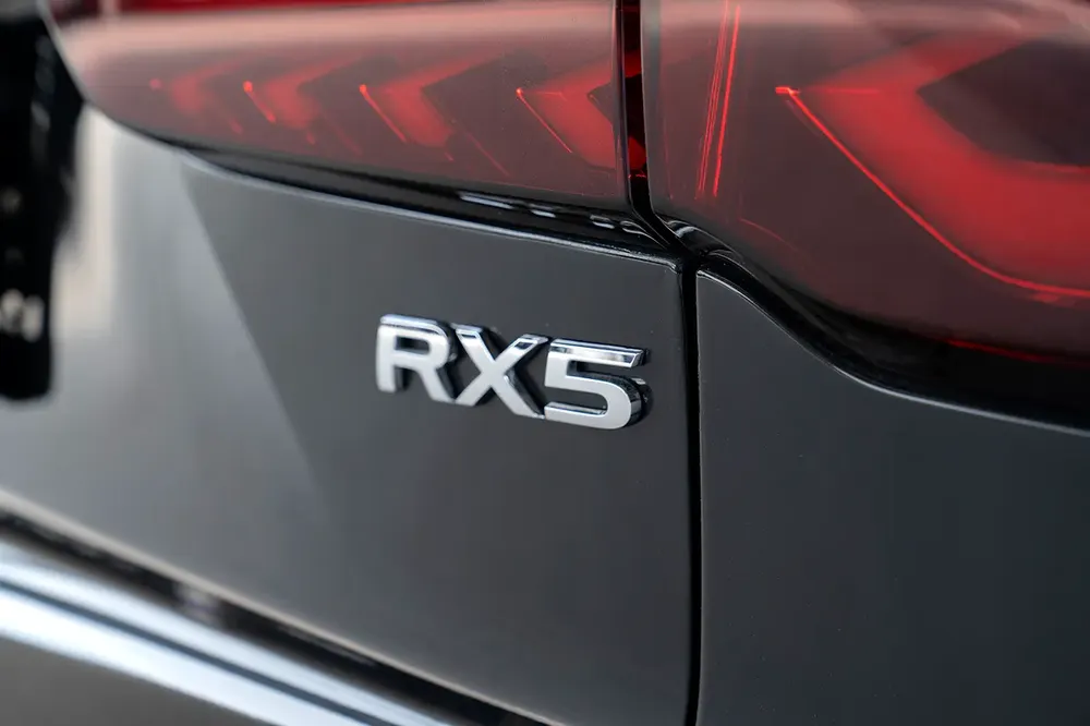 MG RX5 Plus 1.5T Deluxe with warranty - Image 14
