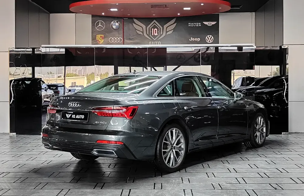 AED 1,720 P.M | 2022 Audi A6 40 TFSI S-Line | Under Audi Warranty and Service Contract | GCC | - Image 4