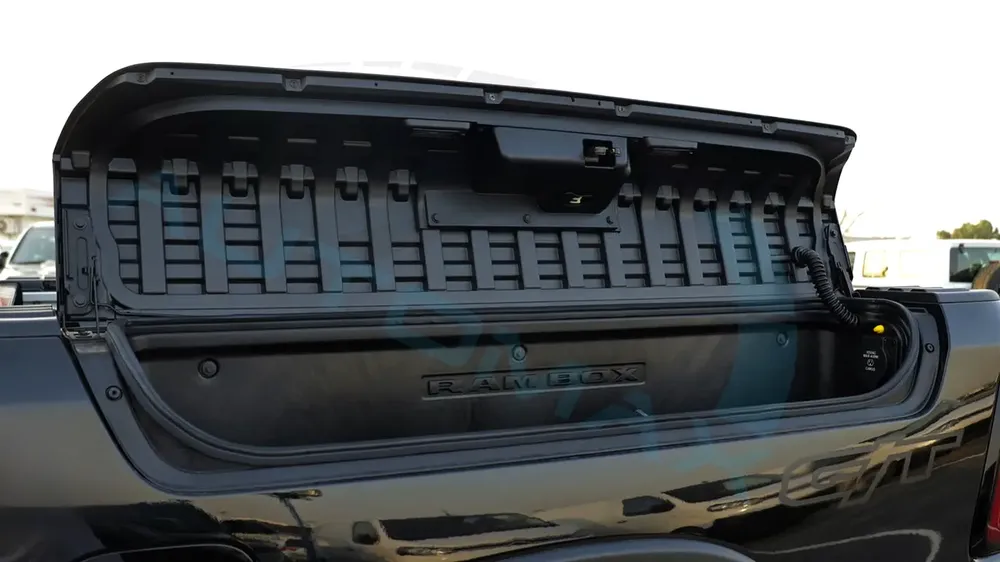 ( Air Suspension / Rambox / Bedliner ) 2026/2026 RAM 1500 Rebel GT 3.0TT Hurricane GCC 0KM - Image 18