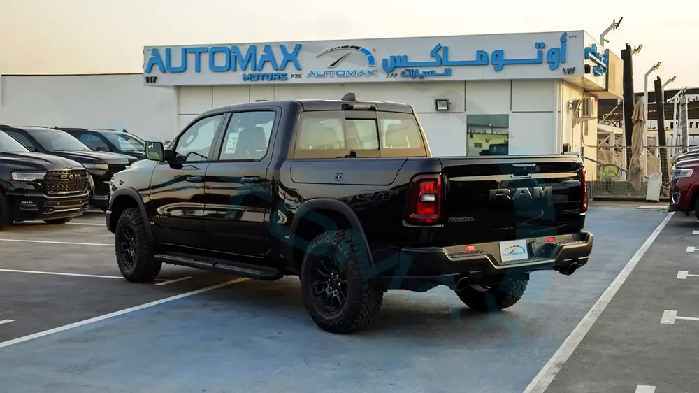 ( Air Suspension / Rambox / Bedliner ) 2026/2026 RAM 1500 Rebel GT 3.0TT Hurricane GCC 0KM - Image 5