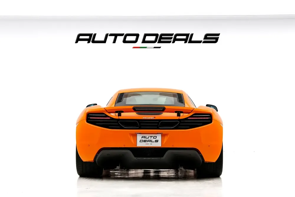 2013 McLaren MP4-12C Coupe | GCC Specs | Fully Loaded | Well Maintained | 3.8L V8 - Image 4