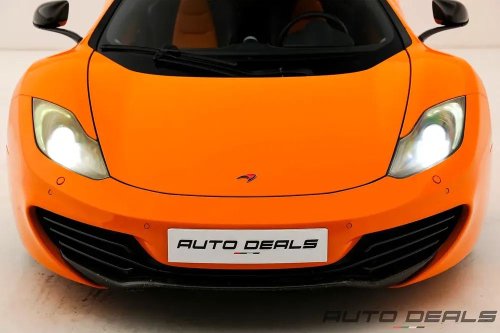 2013 McLaren MP4-12C Coupe | GCC Specs | Fully Loaded | Well Maintained | 3.8L V8 - Image 5