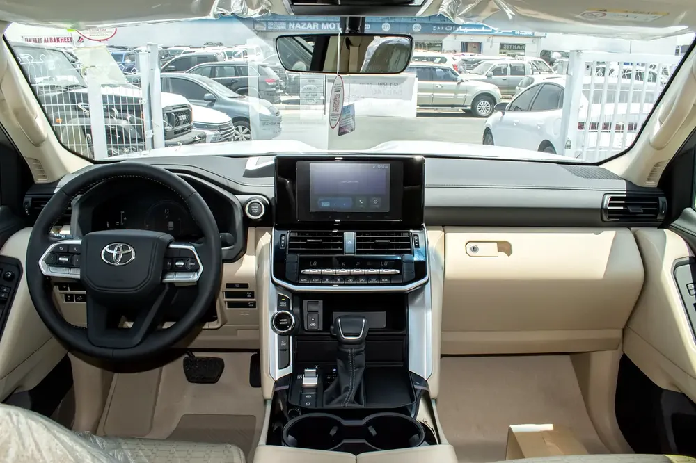 Brand New 2026 Toyota Land Cruiser GXR L1 GCC Specs - Image 10