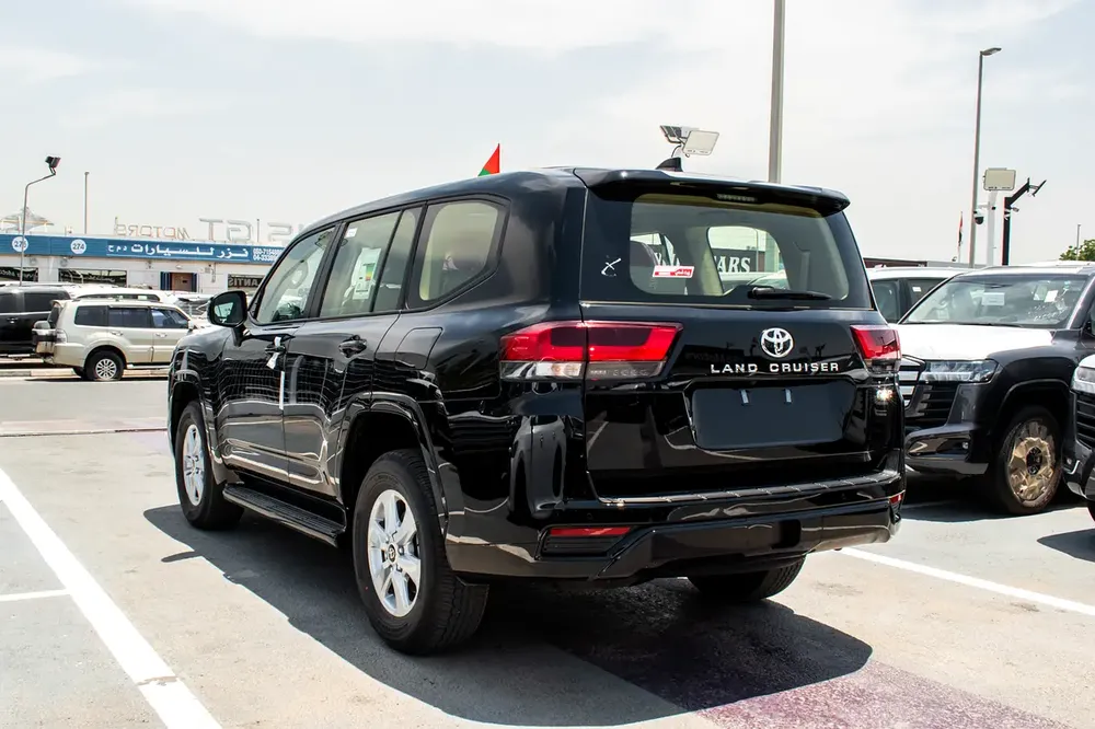 Brand New 2026 Toyota Land Cruiser GXR L1 GCC Specs - Image 6