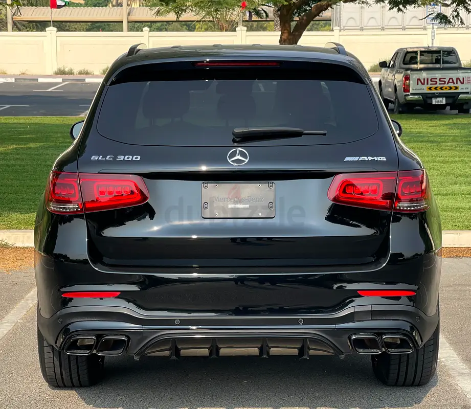 2022 Mercedes Benz GLC 300 - Excellent Condition - Image 5