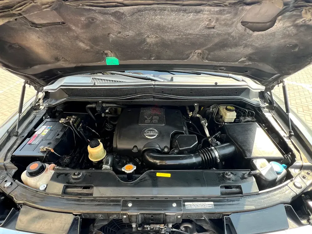 Nissan Armada LE 2011 GCC Specs - Image 12