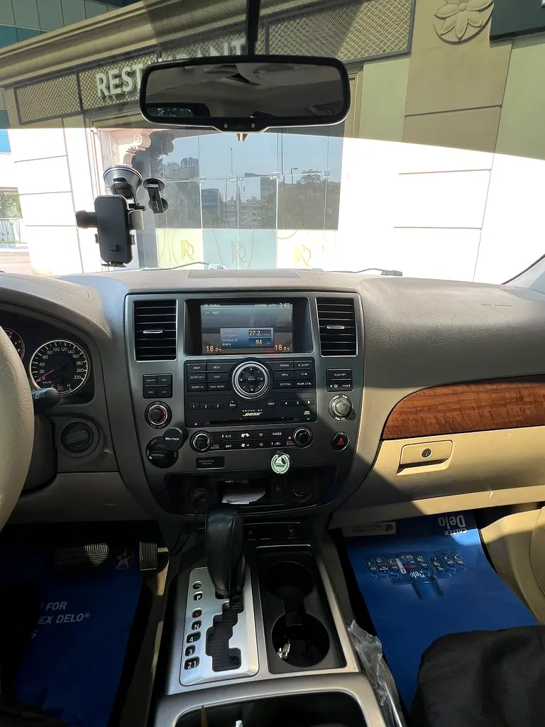 Nissan Armada LE 2011 GCC Specs - Image 7