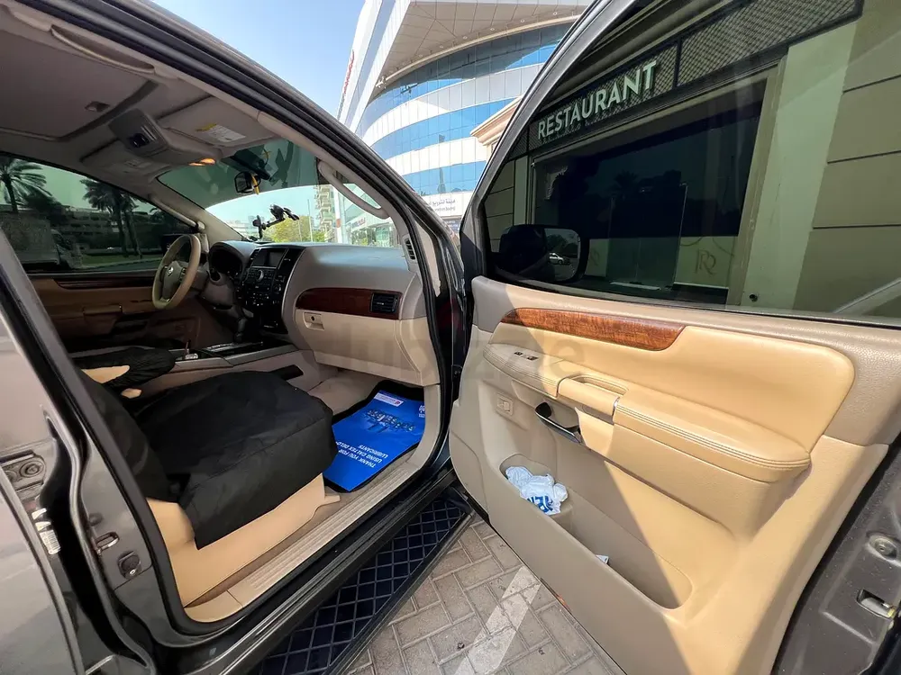 Nissan Armada LE 2011 GCC Specs - Image 8