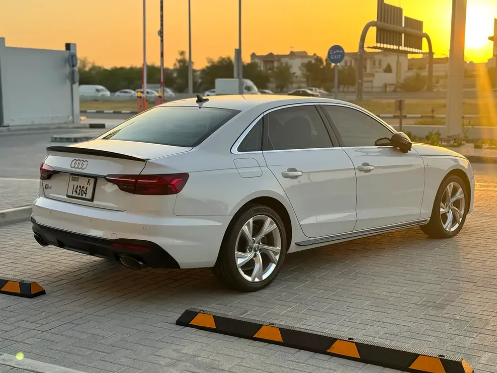 Audi A4 S4 kit in agency condition - Image 5