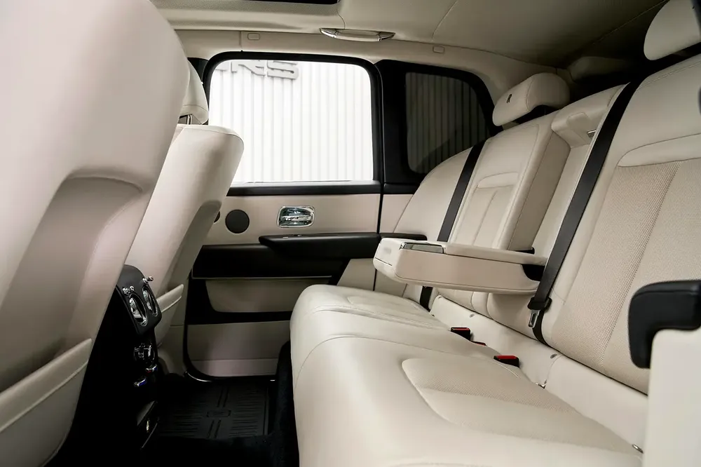 ROLLS ROYCE CULLINAN, 2019, FULL OPTIONS, EXCELLENT CONDITION - Image 12