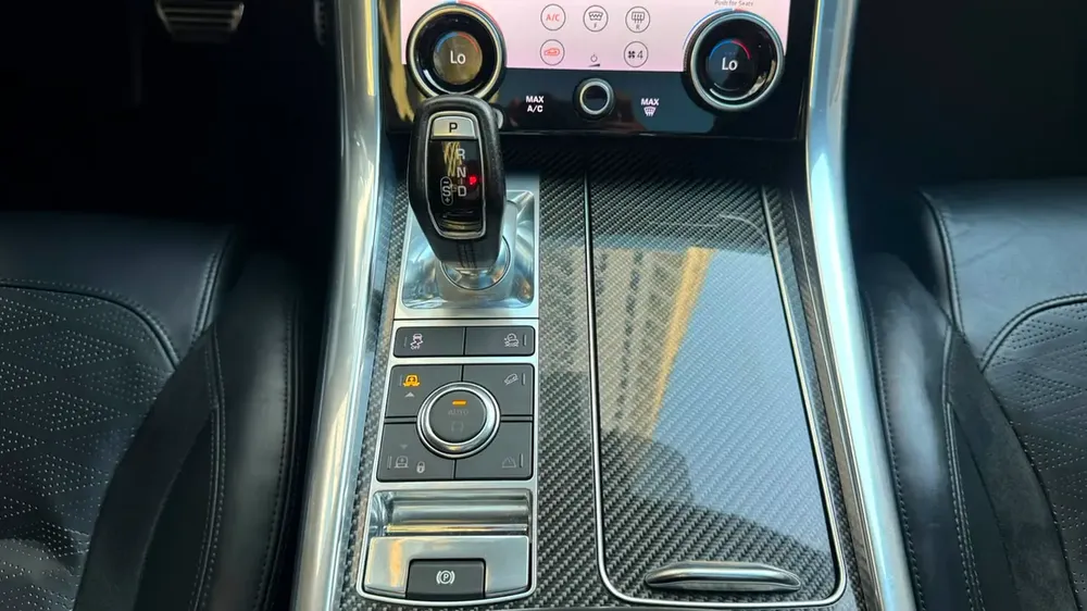 2020 Range Rover SVR | Carbon Package | Black Edition | No Accidents - Image 12