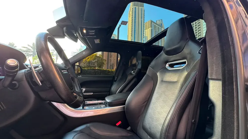 2020 Range Rover SVR | Carbon Package | Black Edition | No Accidents - Image 9