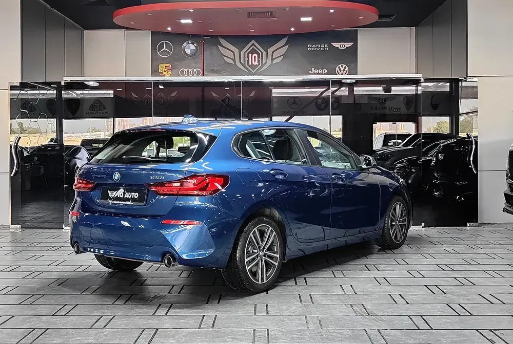 AED 870 P.M | 2021 BMW 120i Joy Edition | Under Warranty and BMW Service Contract | GCC | - Image 4
