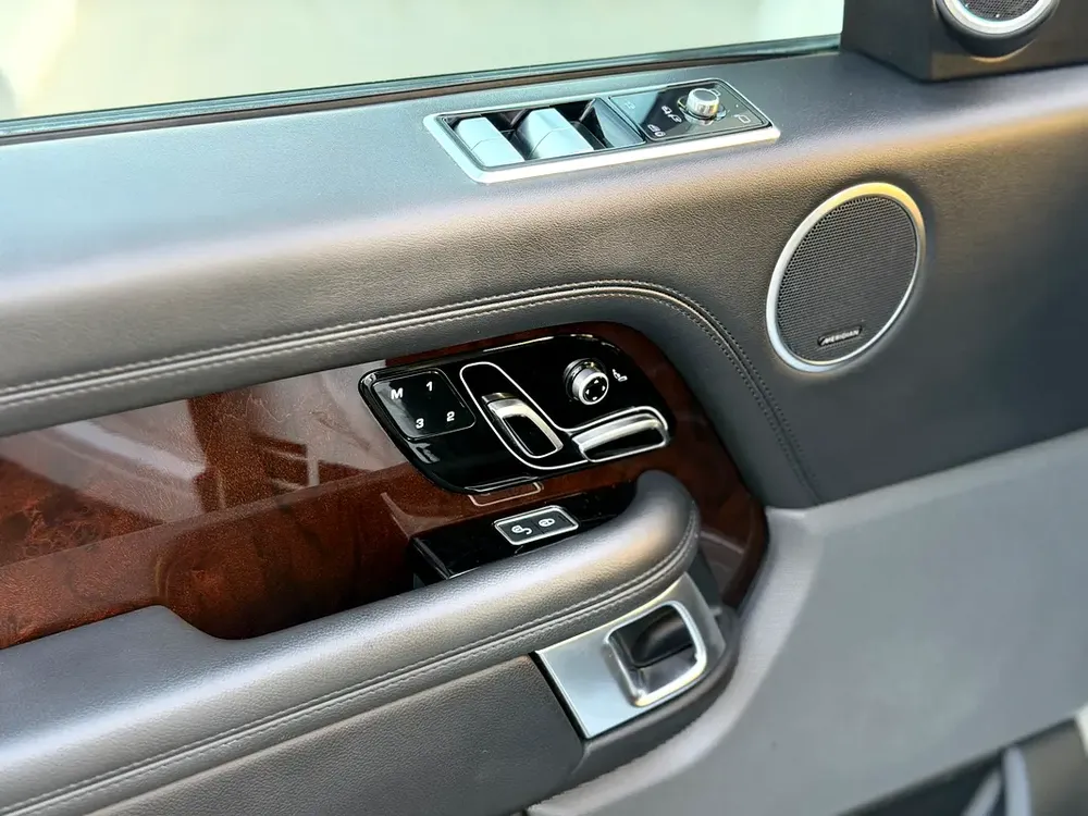 2020 Range Rover Vogue HSE P400 / GCC In Perfect Conditions - Image 10