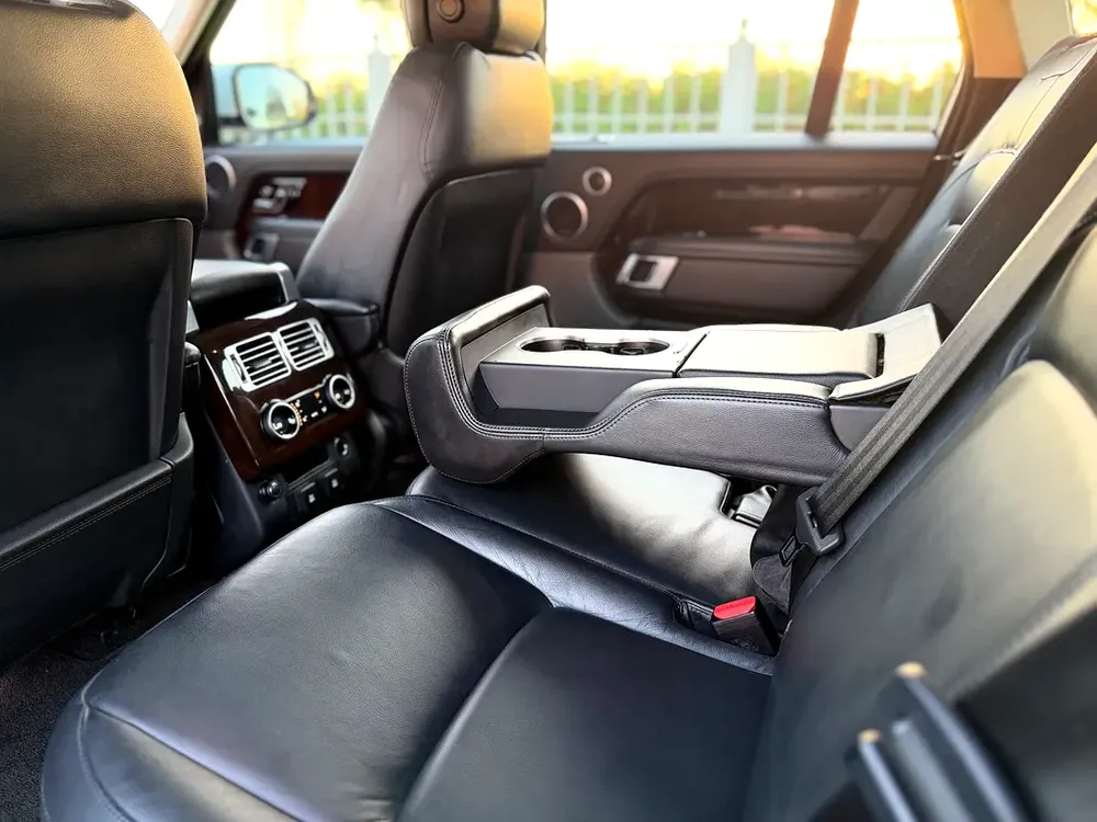 2020 Range Rover Vogue HSE P400 / GCC In Perfect Conditions - Image 11