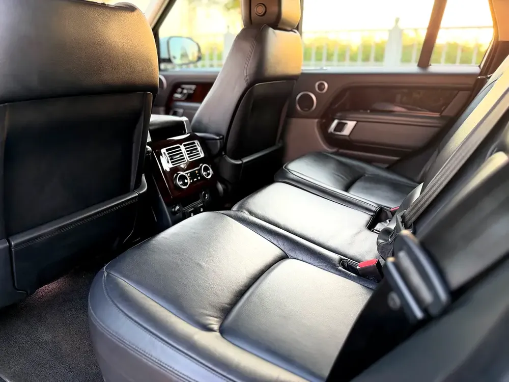 2020 Range Rover Vogue HSE P400 / GCC In Perfect Conditions - Image 12