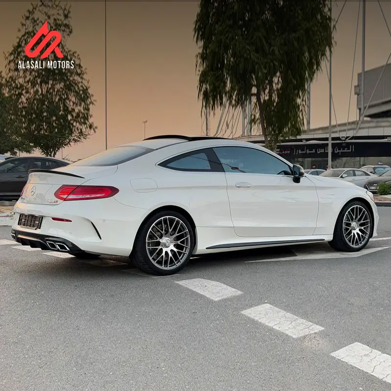 Mercedes-Benz C63s AMG 4Matic 2018 Imported from Korea Gcc specifications - Image 6