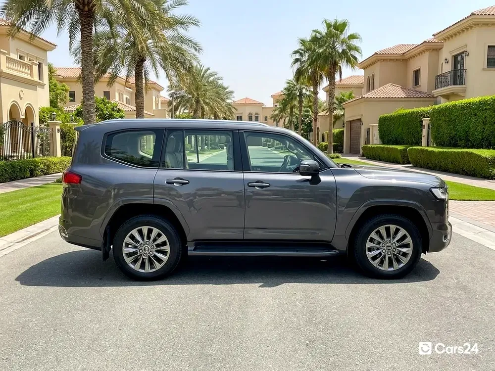 AED 3,373/month | 0 Downpayment | Free 3 Months Warranty | 30 Day Return | TOYOTA LAND CRUISER 2024 - Image 5