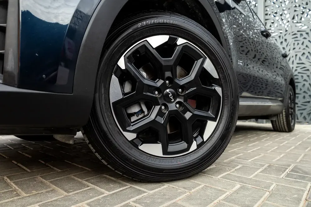 Kia Sorento 2024 GCC | Warranty - Image 9