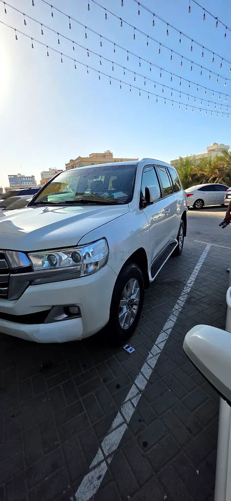Toyota Land Cruiser 2019 EXR | GCC Specs | Excellent Condition - Image 13