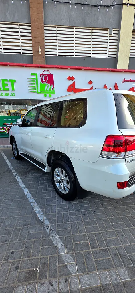 Toyota Land Cruiser 2019 EXR | GCC Specs | Excellent Condition - Image 15
