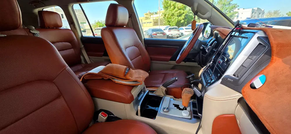 Toyota Land Cruiser 2019 EXR | GCC Specs | Excellent Condition - Image 4