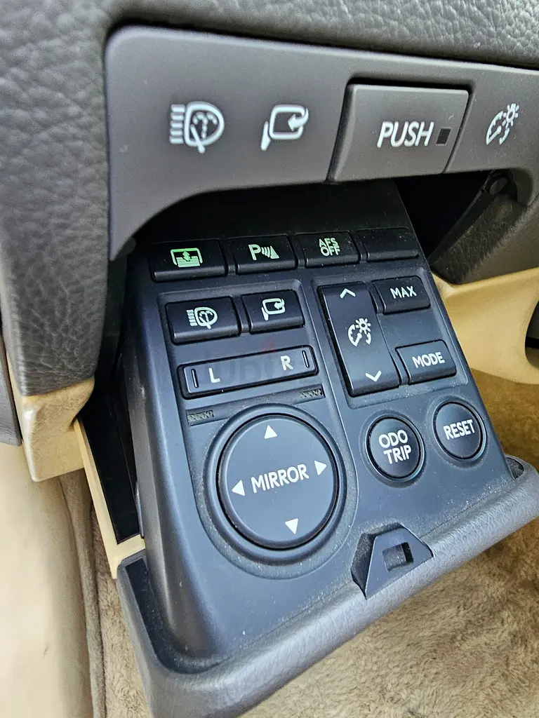 Lexus GS 460 Platinum 2009 | GCC Specs | V8 Performance - Image 5