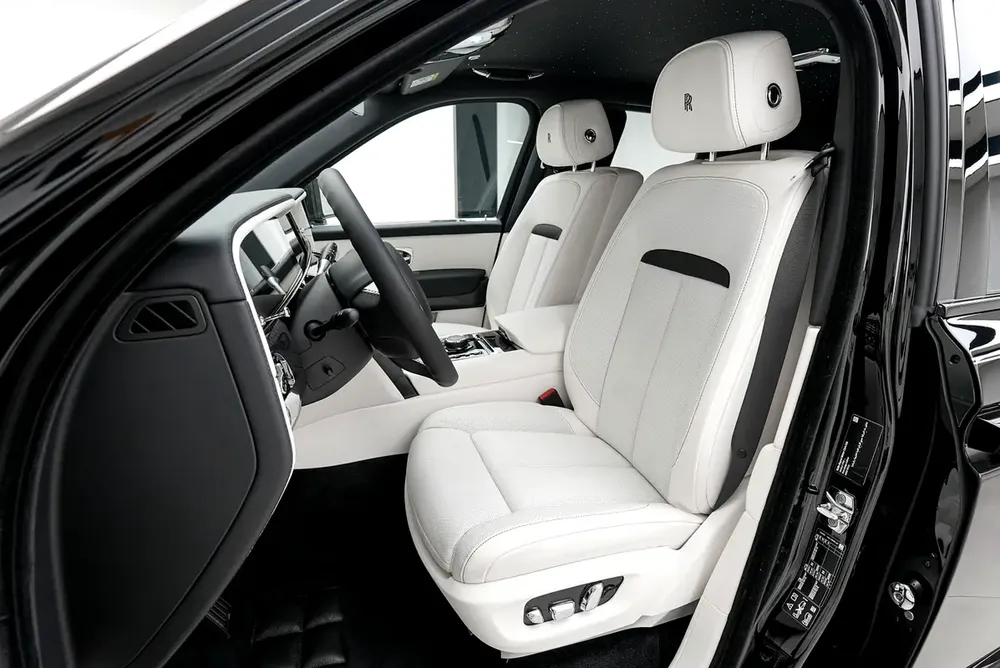2026 ROLLS ROYCE CULLINAN | BLACK BADGE | GCC | MAIN DEALER WARRANTY SERVICE - Image 10