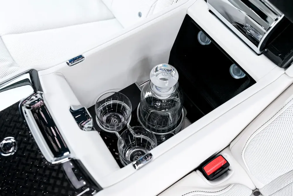 2026 ROLLS ROYCE CULLINAN | BLACK BADGE | GCC | MAIN DEALER WARRANTY SERVICE - Image 12