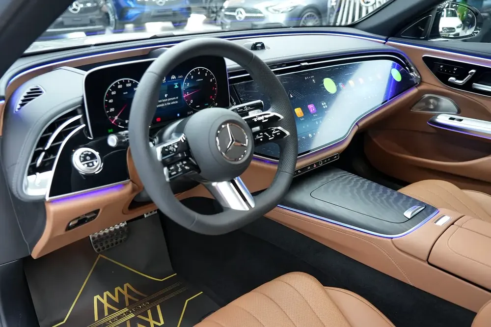 Mercedes-Benz E 300 | 2026 GCC 0km | Agency Warranty | AMG Package - Image 12