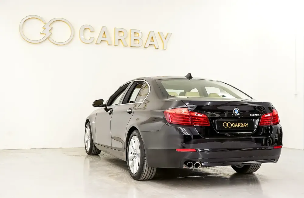 AED 859 PM | BMW 520i EXCLUSIVE 2015 | SINGLE OWNER | PRISTINE CONDITION | 1 YEAR WARRANTY | GCC - Image 7