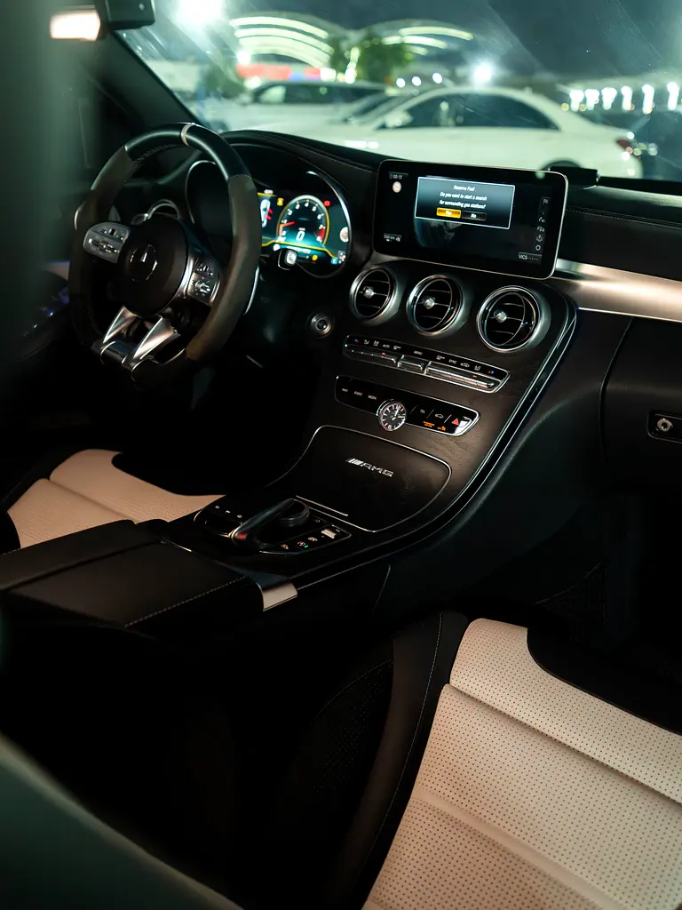 Mercedes C63s AMG 2019 JAPANESE SPECS - Image 11