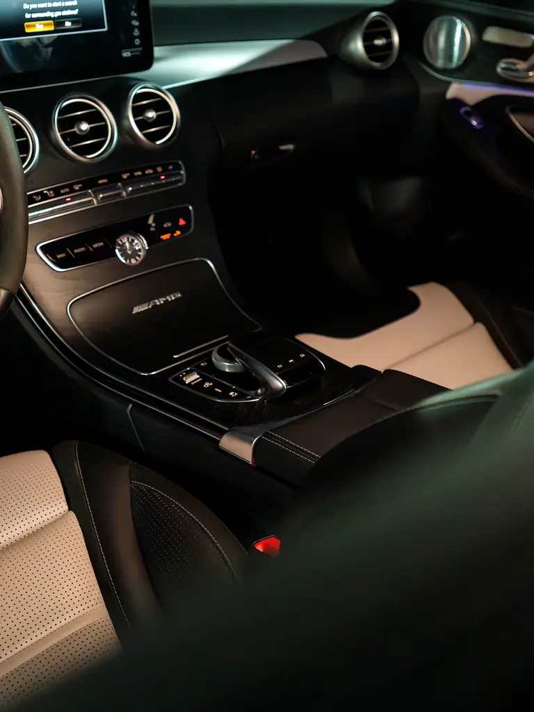 Mercedes C63s AMG 2019 JAPANESE SPECS - Image 9