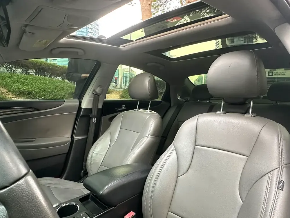 2012 Hyundai Sonata Limited 2.4L | Perfect Condition - Image 12